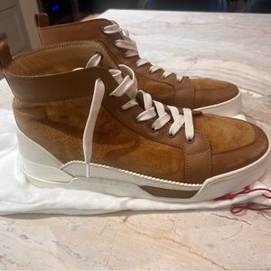 CHRISTIAN LOUBOUTIN Sz 43 Tan Suede White Rubber Sole RANKICK High Top Sneakers